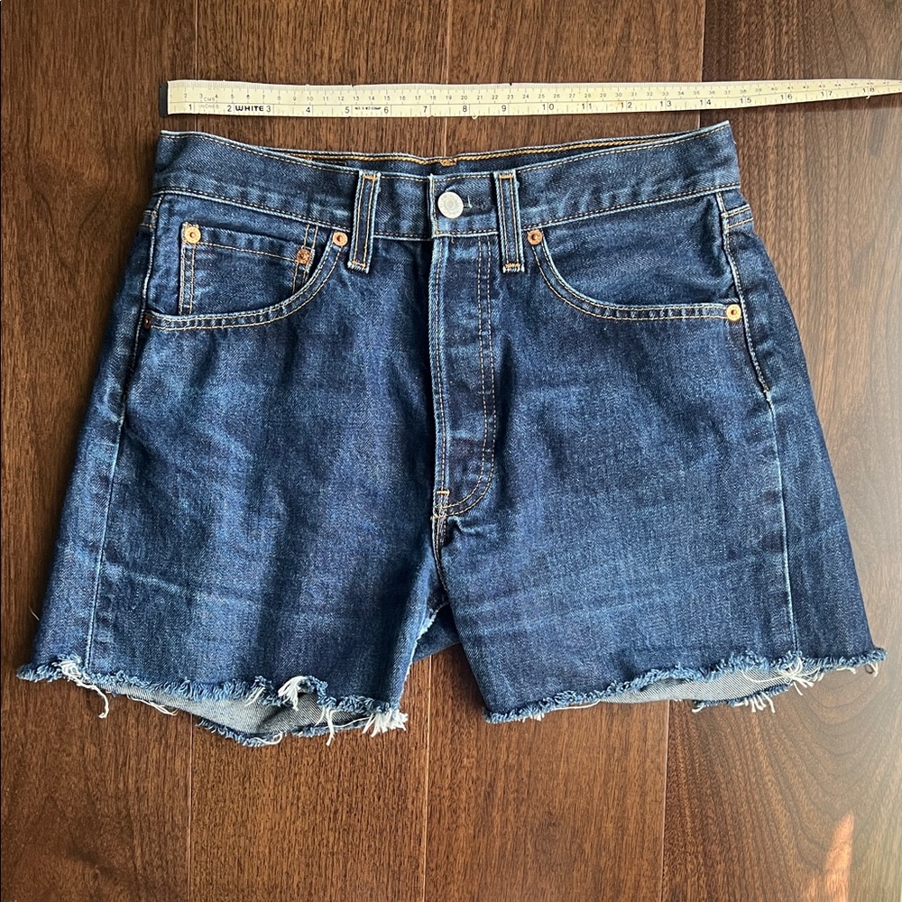 Levi's 501 cut off shorts